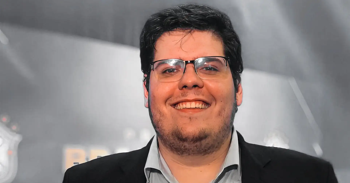 Sucesso na Twitch, Casimiro se recupera da Covid e reúne 130 mil