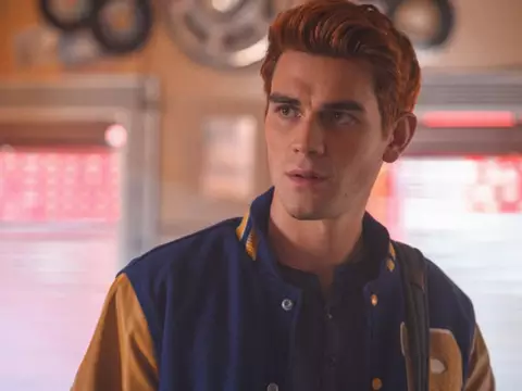 James Stewart | Cinebiografia ganha pôster com KJ Apa