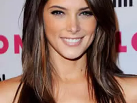 Satanic | Ashley Greene estará no terror com Haley Bennett