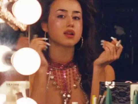 ¿Quién es la actriz que interpreta a Angel?