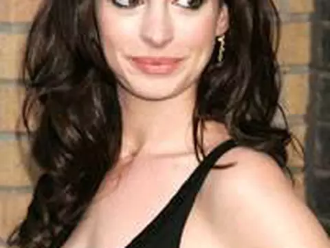 Robopocalypse | Anne Hathaway pode estar no próximo filme de Steven Spielberg [ATUALIZADO]