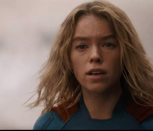 Supergirl estrena nuevo tráiler con Superman, Lobo y más