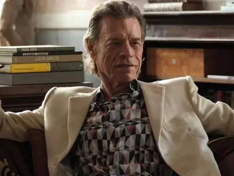 Mick Jagger é escalado para filme com Saoirse Ronan e Jessie Buckley