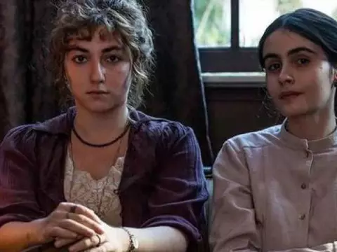 Cena de As Polacas (Reprodução)