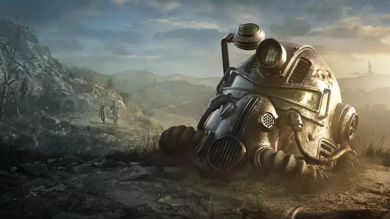 Imagem de divulgação de Fallout 4 mostra o capacete da Power Suit em um morro à céu aberto. 