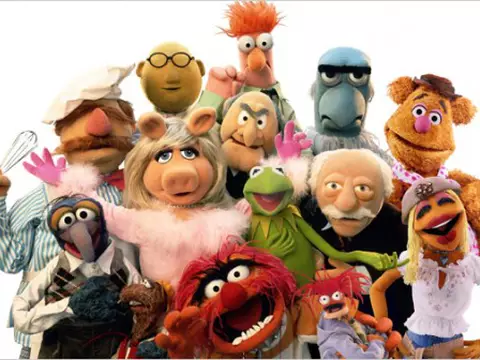Os Muppets | Kermitt e Miss Piggy se encontram com Kerry Washington nos novos teasers exclusivos