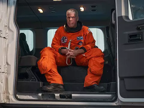 Ron Perlman em cena de Não Olhe Para Cima (Netflix/Divulgação)