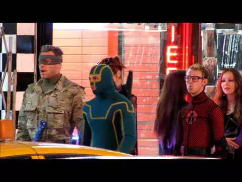 Kick-Ass 2 | Jim Carrey (e seu cão) aparecem pela primeira vez em fotos e vídeo do set