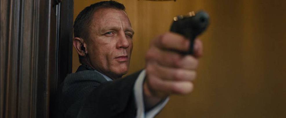 007 | Daniel Craig machuca o tornozelo e adia filmagens de Bond 25