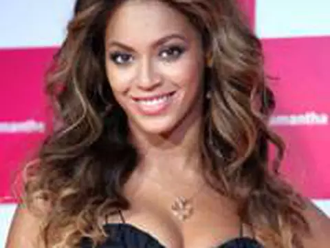 Nasce Uma Estrela | Gravidez de Beyoncé vai atrasar o filme de Clint Eastwood