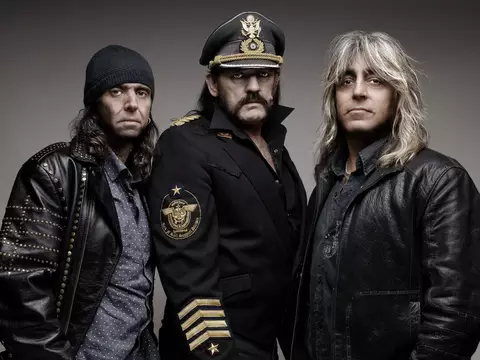 Motörhead | Lemmy passa mal no palco e abandona show da banda nos EUA