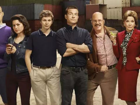 Arrested Development | Jason Bateman posta imagem sobre início de filmagens da nova temporada