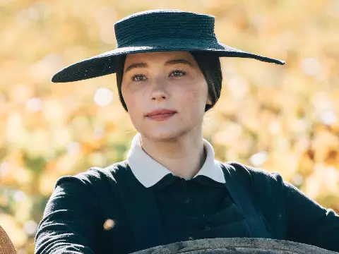 A Viúva Clicquot | Filme com Haley Bennett ganha nova data no Brasil