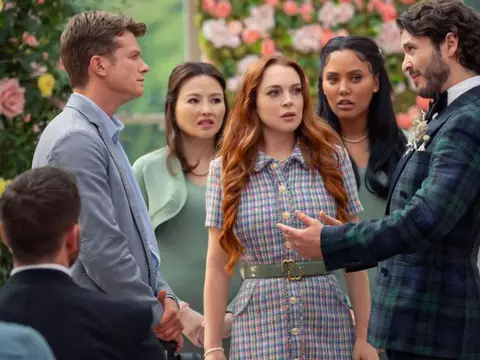 Lindsay Lohan em Pedido Irlandês (Netflix/Reprodução)