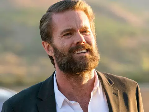 Garret Dillahunt 