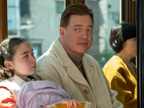 Família de Aluguel ganha novos pôsteres com Brendan Fraser