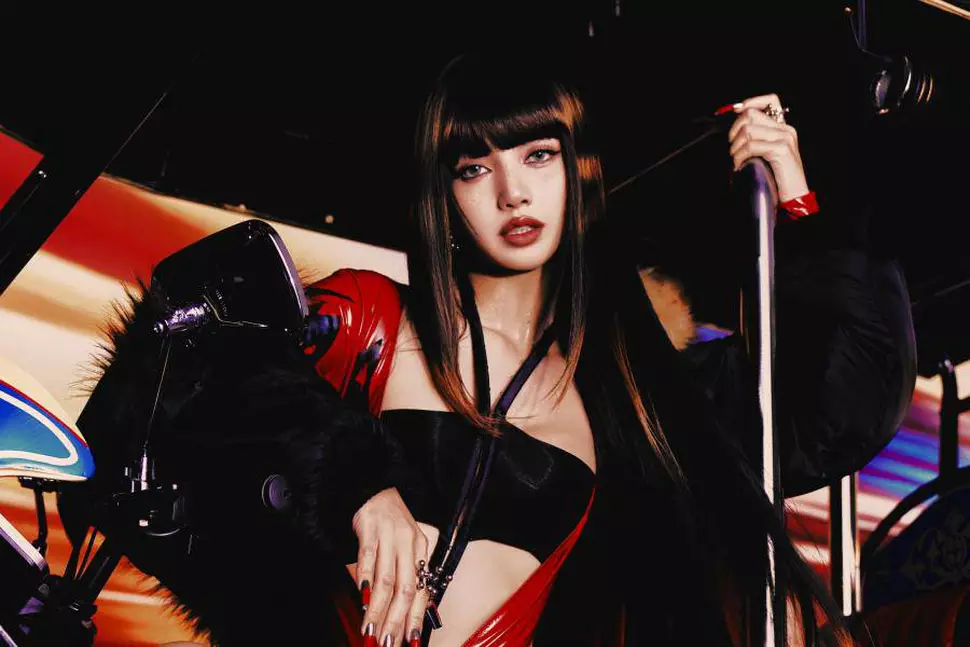 Lisa Lanca Single Solo Sawadika Ouca Agora