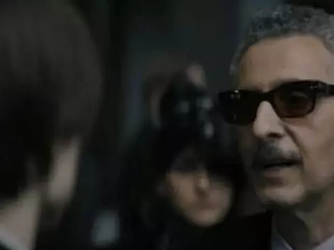 John Turturro como Carmine Falcone em Batman (Reprodução)