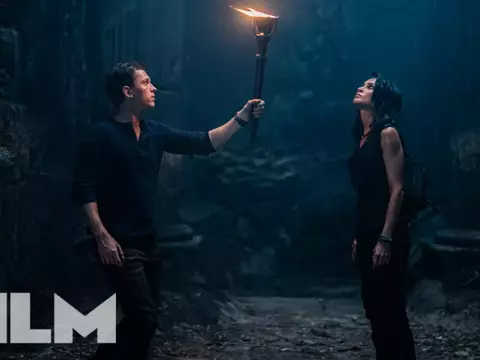Tom Holland e Sophia Ali em Uncharted (Total Film/Sony Pictures/Divulgação)