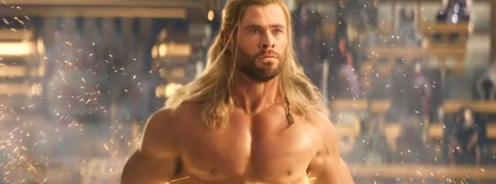 Ator que faz o Thor nos filmes da Marvel pede para tirar foto