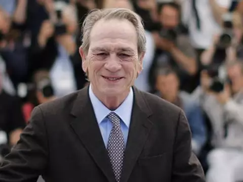 Bourne | Tommy Lee Jones entra para o elenco do novo filme da franquia