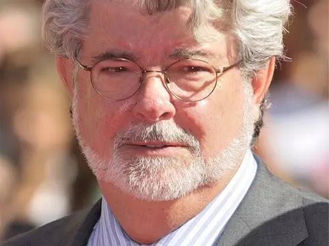 “Star Wars é igual uma novela, mas no espaço”, diz George Lucas 