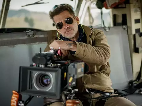 Novo filme de Zack Snyder é chamado de "tedioso e ofensivo"
