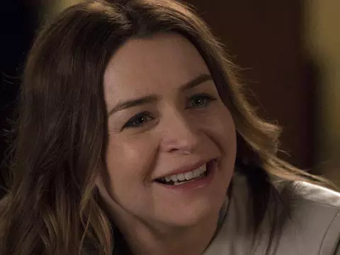 Caterina Scorsone em cena de Grey's Anatomy