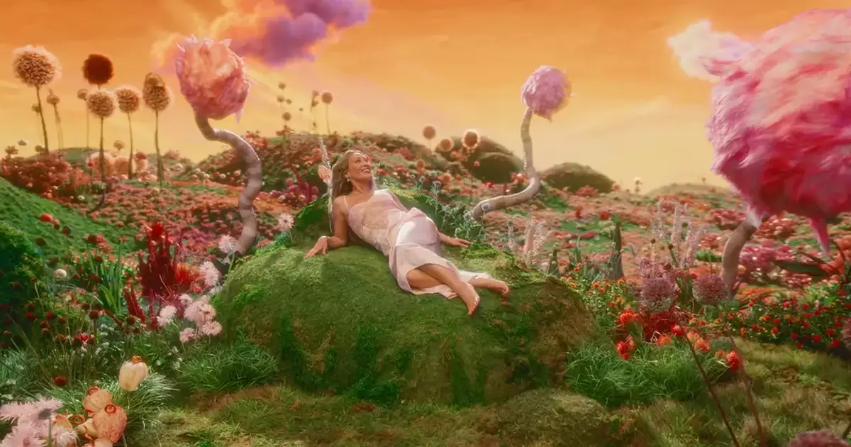 Hilary Duff lança videoclipe de "CATastrophe", da trilha sonora de O Gatola da Cartola; assista