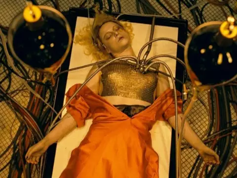 ¡La novia! | Maggie Gyllenhaal decidió ser directora cuando ganó Trump