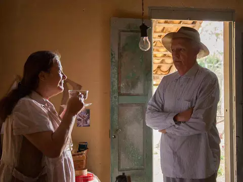 "O maior desafio de dirigir Ney Latorraca foi libertá-lo da comédia", diz diretor de Introdução à Música do Sangue