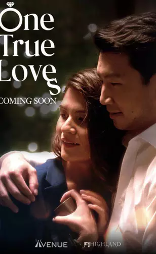 Amor(es) Verdadeiro(s) transforma drama amoroso em história de Sessão da Tarde