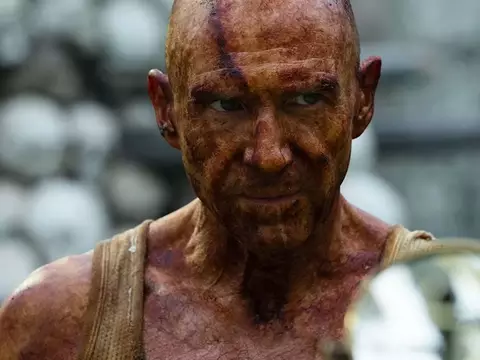 Extermínio: Templo dos Ossos | Ralph Fiennes aparece em nova imagem