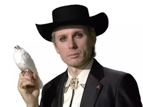 Franz Ferdinand lança duas novas músicas, ouça "Lazy Boy" e "Feel The Love Go"