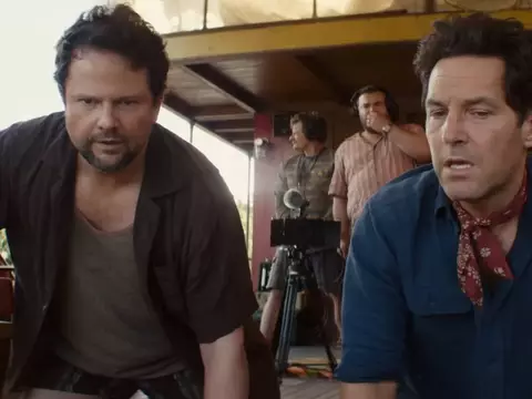 Anaconda | Selton Mello brinca com a cobra gigante em clipe; assista