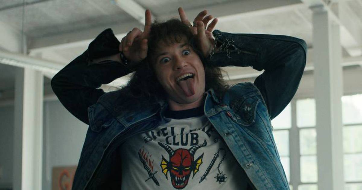 Stranger Things: Ator de Eddie ensaia Metallica para cena; veja vídeo