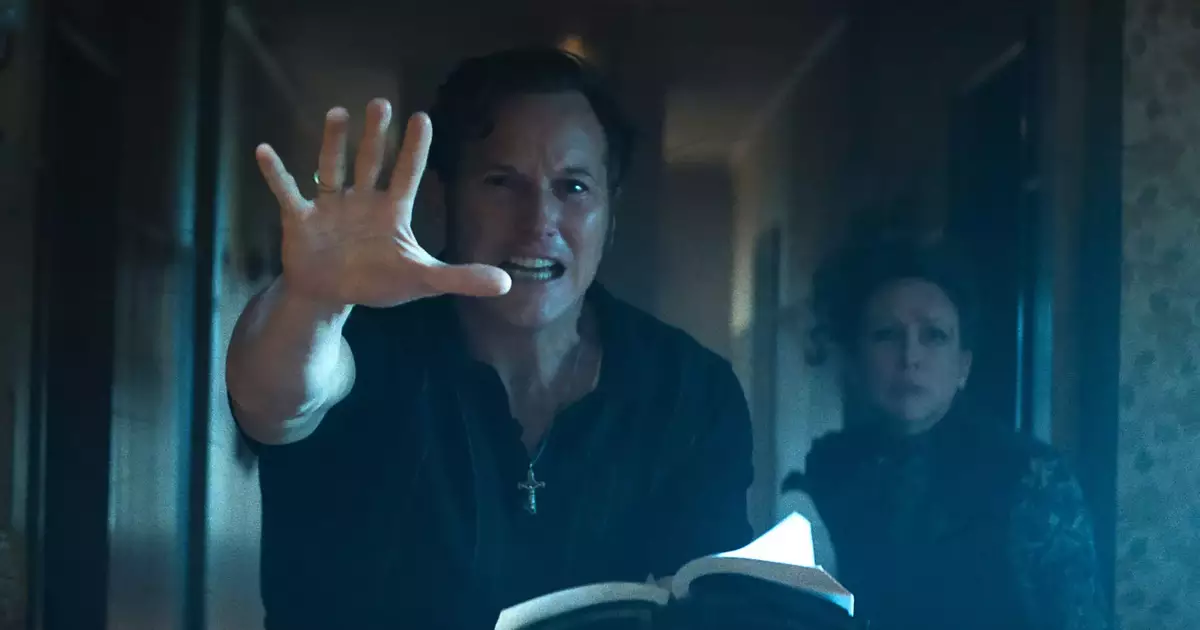 invocacao do mal 4 critica