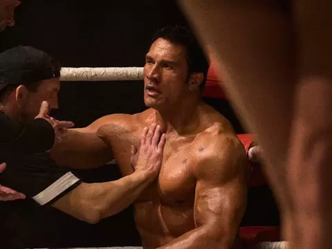 The Rock reafirma seu talento e vai buscar prêmios no ótimo Coração de Lutador