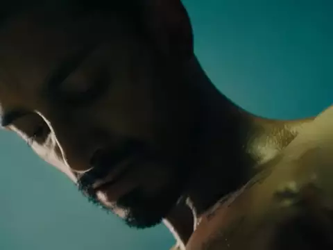 Riz Ahmed em cena de Encounter (Reprodução)