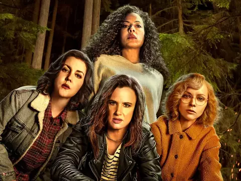 Yellowjackets | Hilary Swank surge ensanguentada em trailer intenso; veja