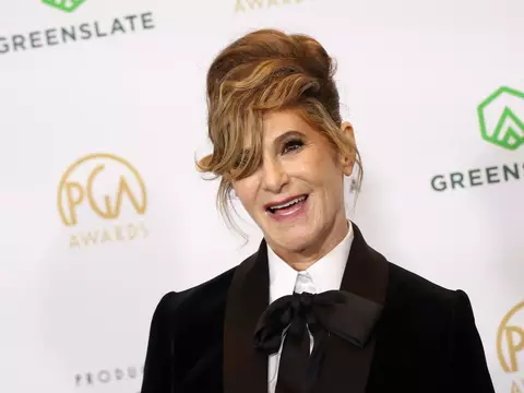 Zendaya e Greta Gerwig homenageiam Amy Pascal no PGA Awards; veja