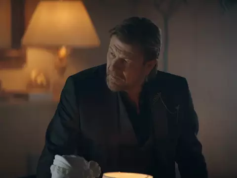 Sean Bean no filme live action de Os Cavaleiros do Zodíaco (Reprodução)