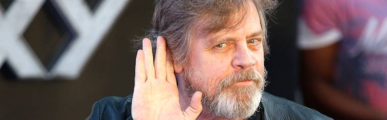 Mark Hamill diz que filmes de super-heróis precisam de histórias