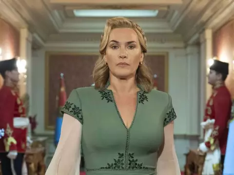 Kate Winslet em cena da minissérie O Regime