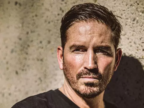 Após ser substituído em Paixão de Cristo 2, Jim Caviezel fará filme de ação