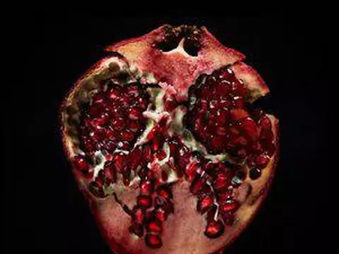 Capa brasileira de Sol da Meia-Noite, novo livro de Crepúsculo por Stephenie Meyer