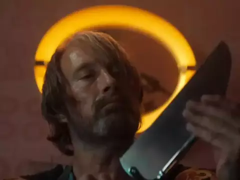 Mads Mikkelsen se reúne com criador de Hannibal em Dust Bunny; veja trailer