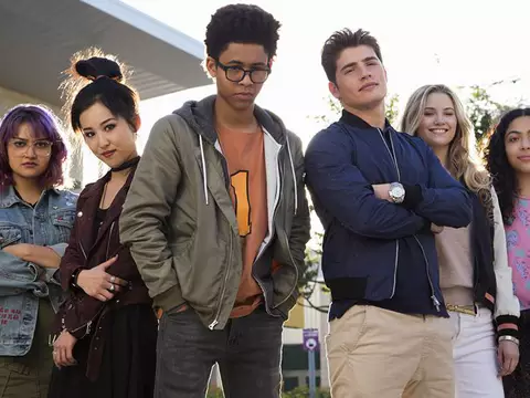 Fugitivos e Future Man são renovadas pelo Hulu