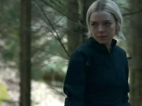 Cena da 3ª temporada de Hanna (Reprodução/YouTube)