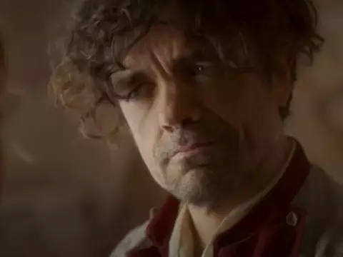 Peter Dinklage no musical Cyrano (MGM/Reprodução)